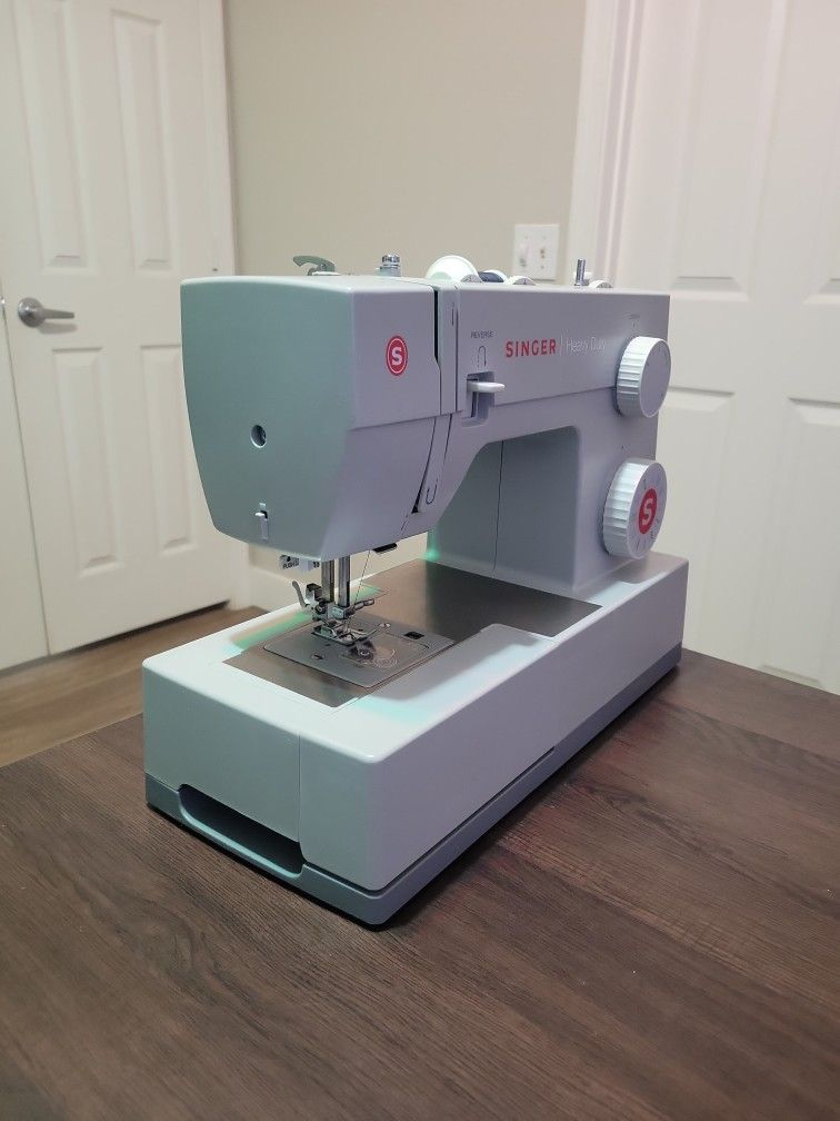 Singer 4423 Heavy Duty Sewing Machine
