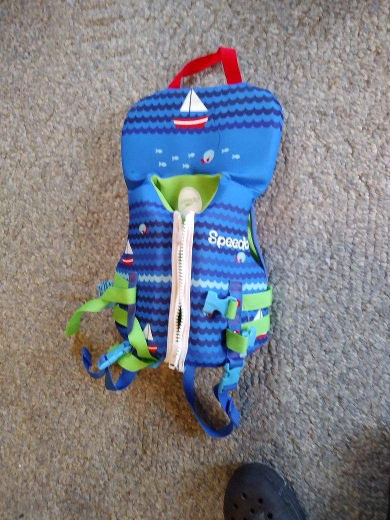 SPEEDO. INFANT. LIFE VEST. 30 POUND MAX WEIGHT