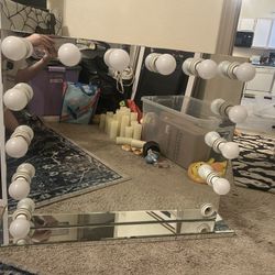 Professional makeup mirror 