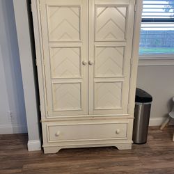 Armoire Cabinet