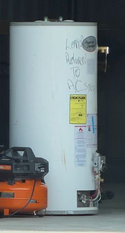 Boiler de gas ( gas water heater) 40 gallons