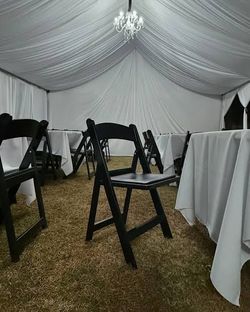 Black Resin Chairs,Sillas Resinas Negras ,Draping , Carpas, Canopies 