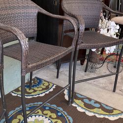 Gorgeous In Or Out Bar Stools Quality Condition 