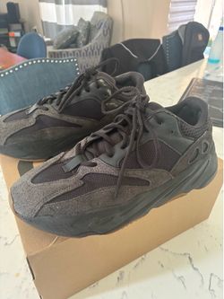 Yeezy Boost 700 Utility Black