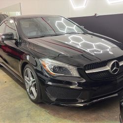 Mercedes CLA 250 - 28,000 Miles !! CLEAN TITLE