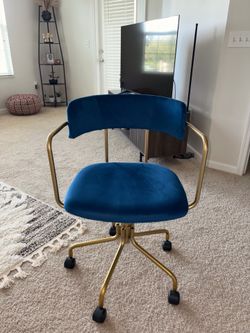 Moving Out- Everything must go!