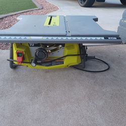 TABLE SAW 