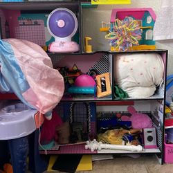 LOL Doll House 