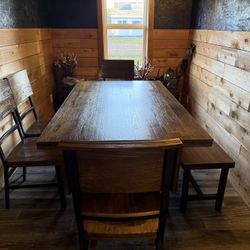 Dining Room Table and chairs 