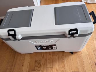 Igloo cooler