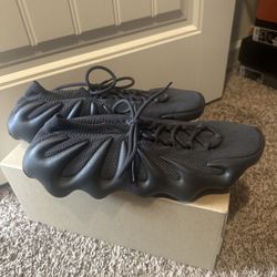 Yeezy 450 utility Black size 14