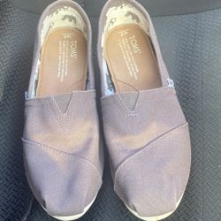 Toms 