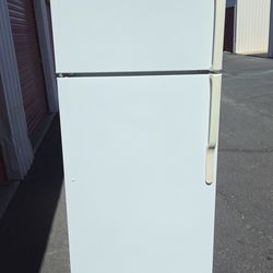White GE refrigerator