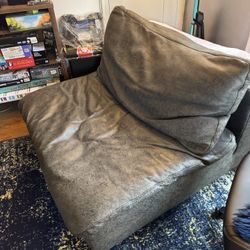 Living spaces accent Chair 