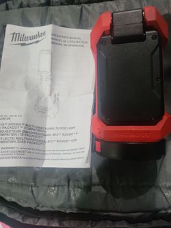 Milwaukee m11 rover multi directional flood light with pack out compatibility