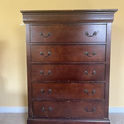 Hanes 6 Drawer Chest 