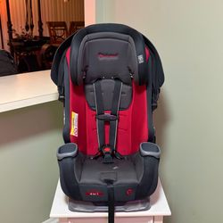 Baby Trend Cover MeTM 4-in-1 Convertible Car Seat – Good Condition
