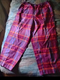 A Nice Women's Pair of  Plaid Cape