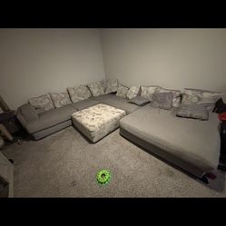Large Lightly Used Sectional Couch 