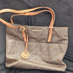 MK Michael Kors