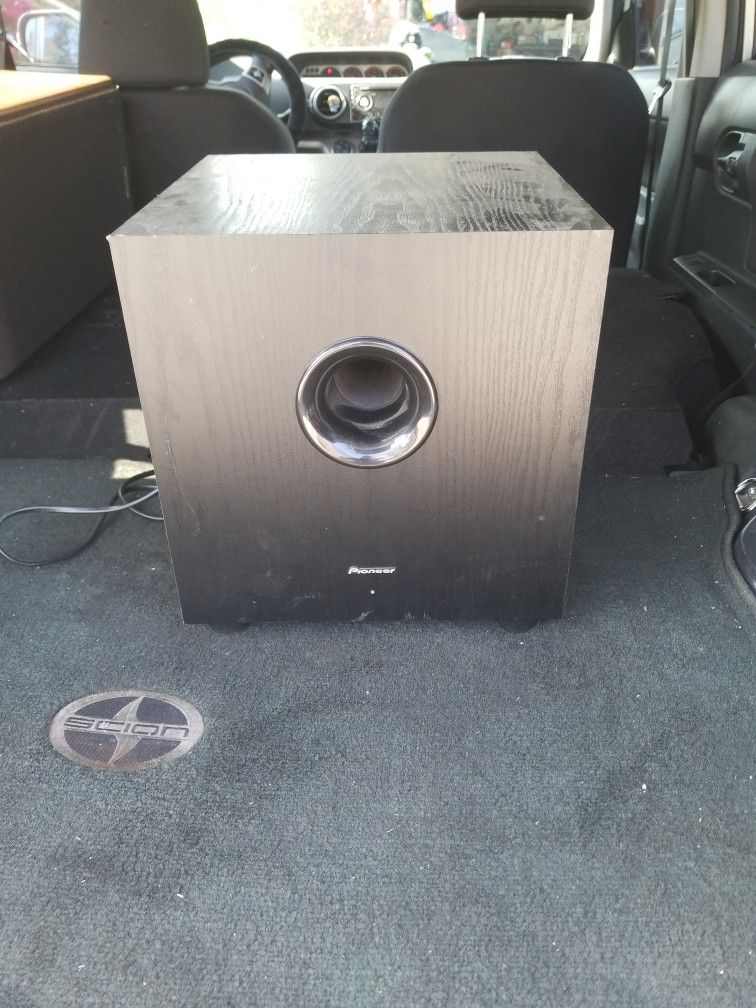 Pioneer Subwoofer 