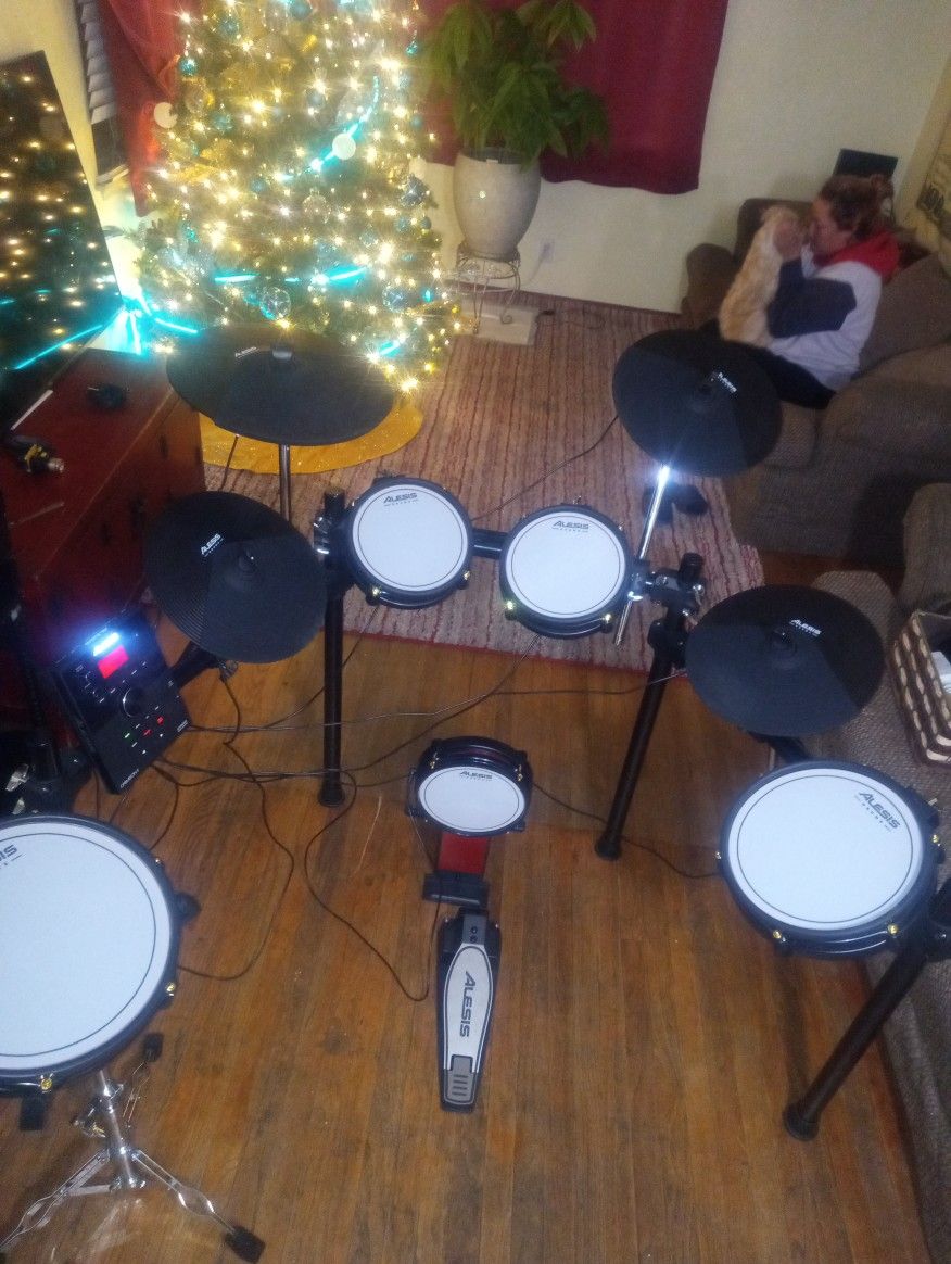 drumset ALEXIS complete good condition