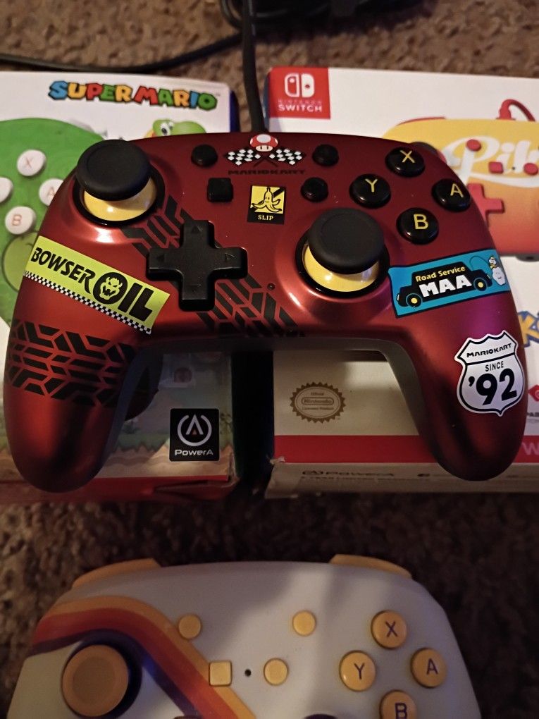 (4) Nintendo Switch Controllers