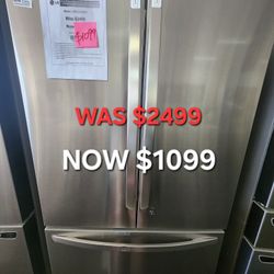 27 cu. ft. Smart Counter Depth MAX French Door


Refrigerator with Internal Water Dispenser