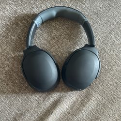 Crusher EVO headphones 