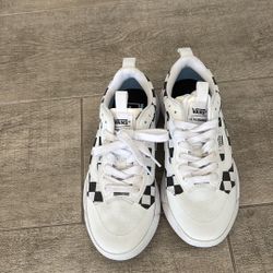 New Vans  Ultra Range Size 61/2 Lightweight 