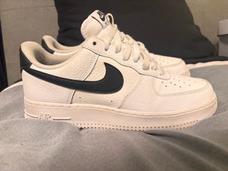 Nike Air Force 1 Black & White