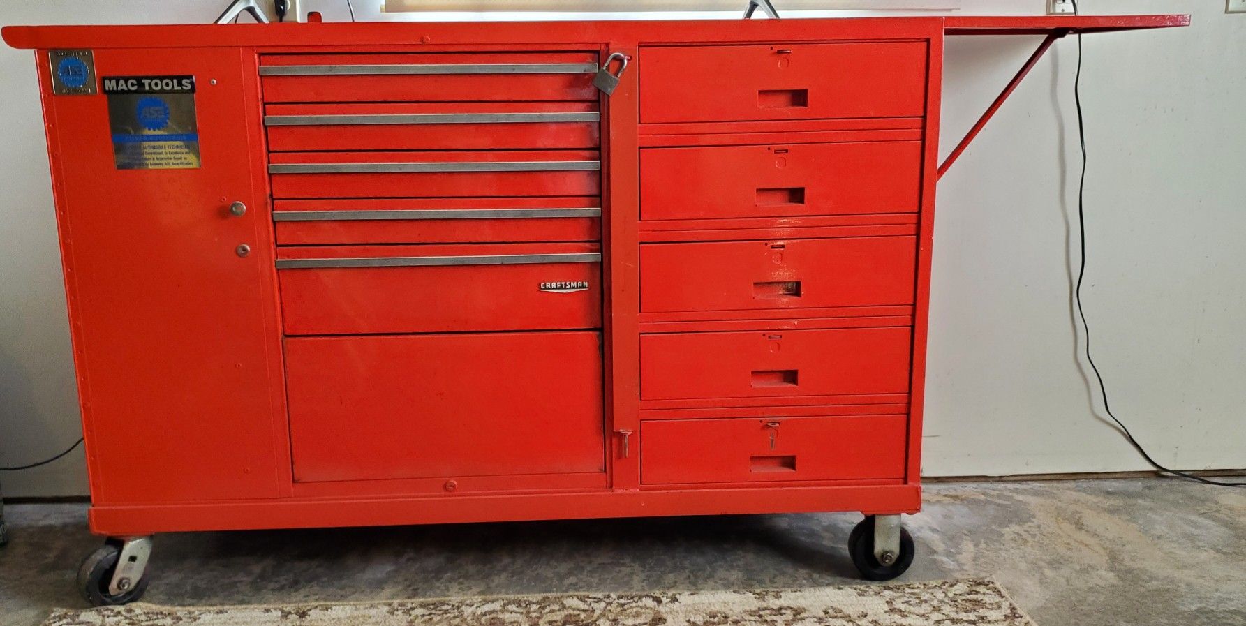 Craftsman USA Rolling Tool Chest.