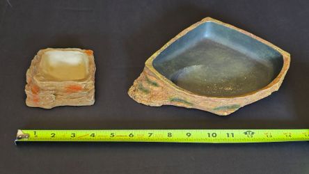 Two reptile pet water bowls