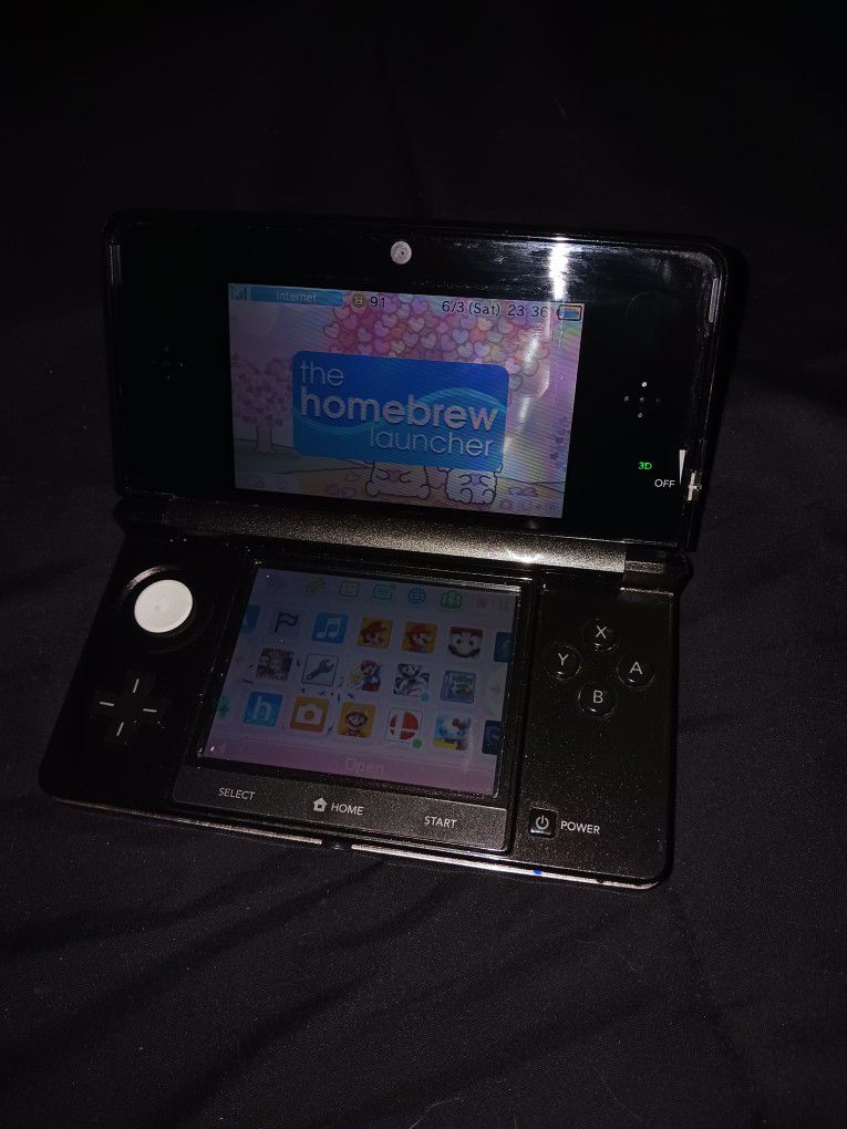 Nintendo 3DS Modded With Charger & Stylus Black Custom Theme