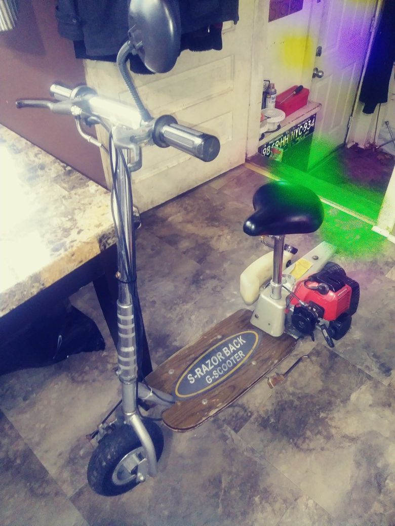 πS Razorback G Scooter 43cc Trade?