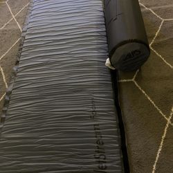 ALPS Mountaineering Self Inflating Air Pad