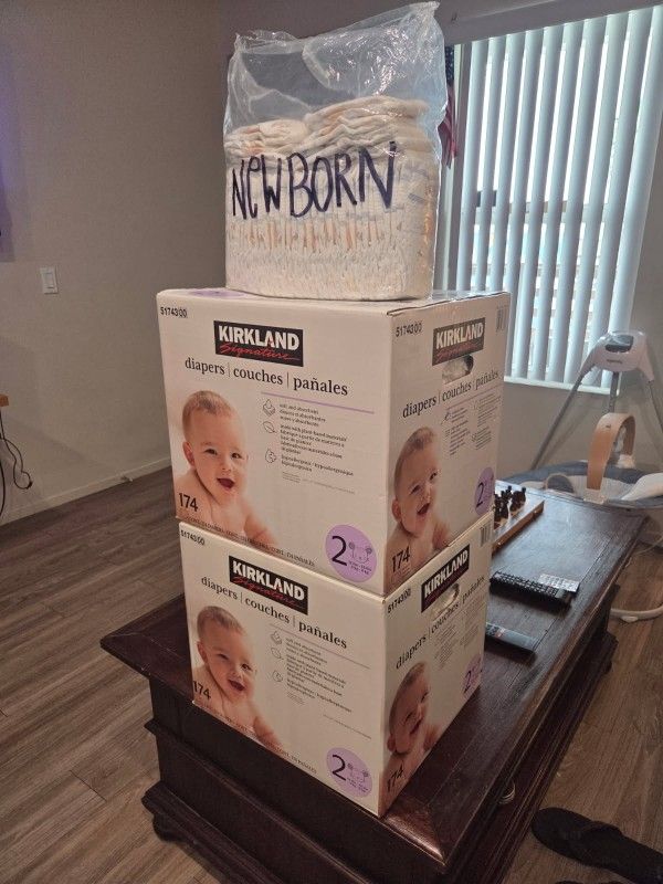 Kirkland Size 2 Diapers/ Newborn Diapers 