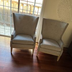 Accent Chairs 