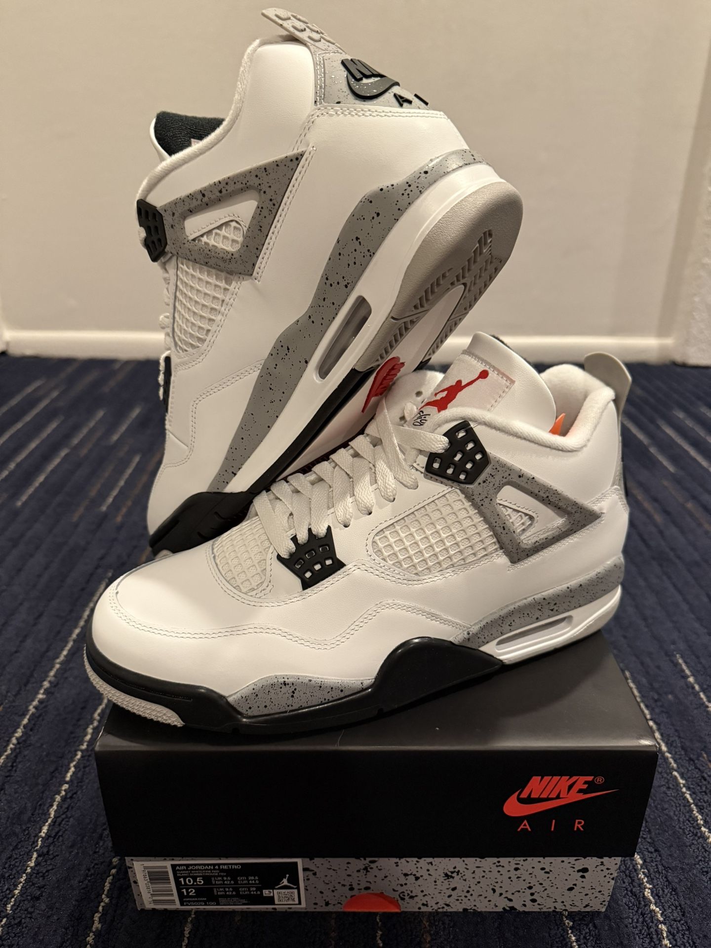 Jordan Retro 4 White Cement Size 10.5