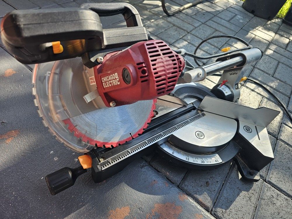 Chicago Miter Saw 10in. Used 