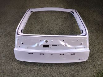2023 2025 TOYOTA PRIUS TAILGATE