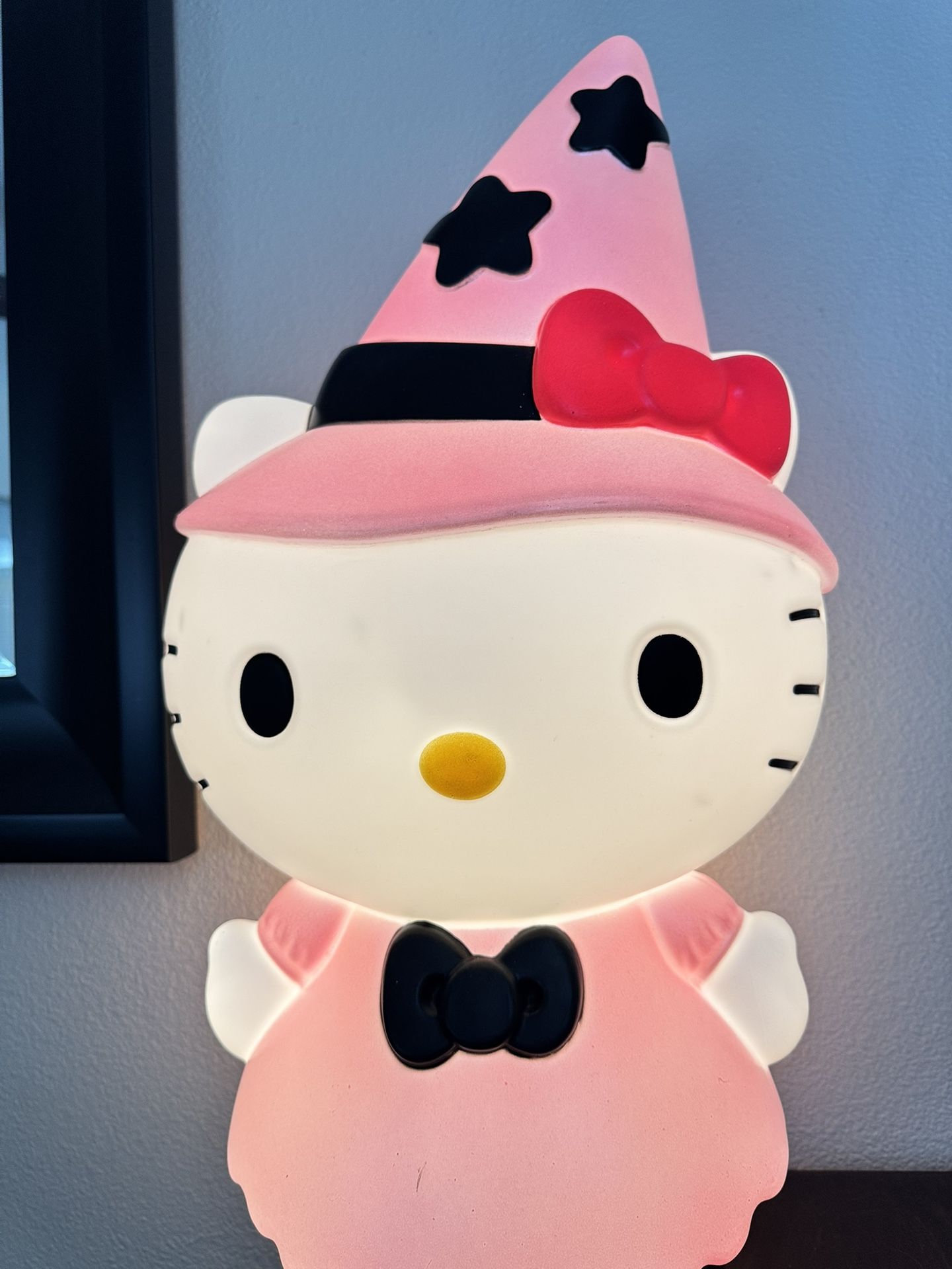 Hello Kitty Garden Lighted  Yard Decor 