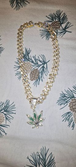 Iced Out Cuban Link Chain with Leaf Pendant