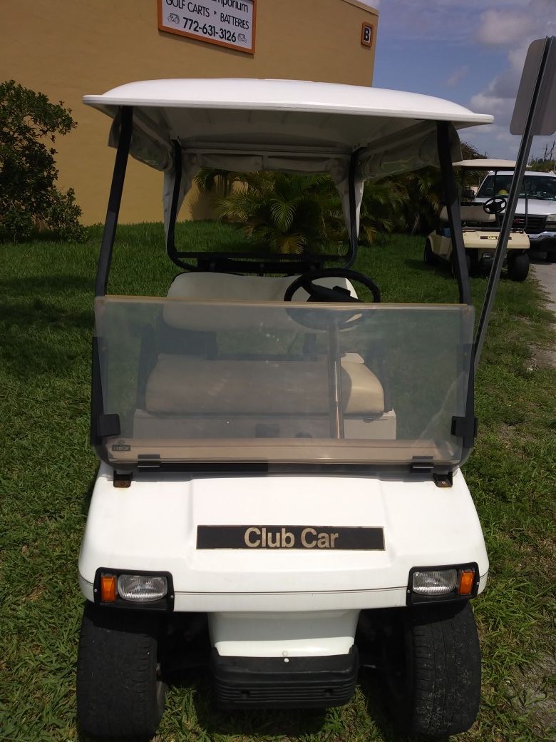 07' club car. 48 volts with auto charger !
