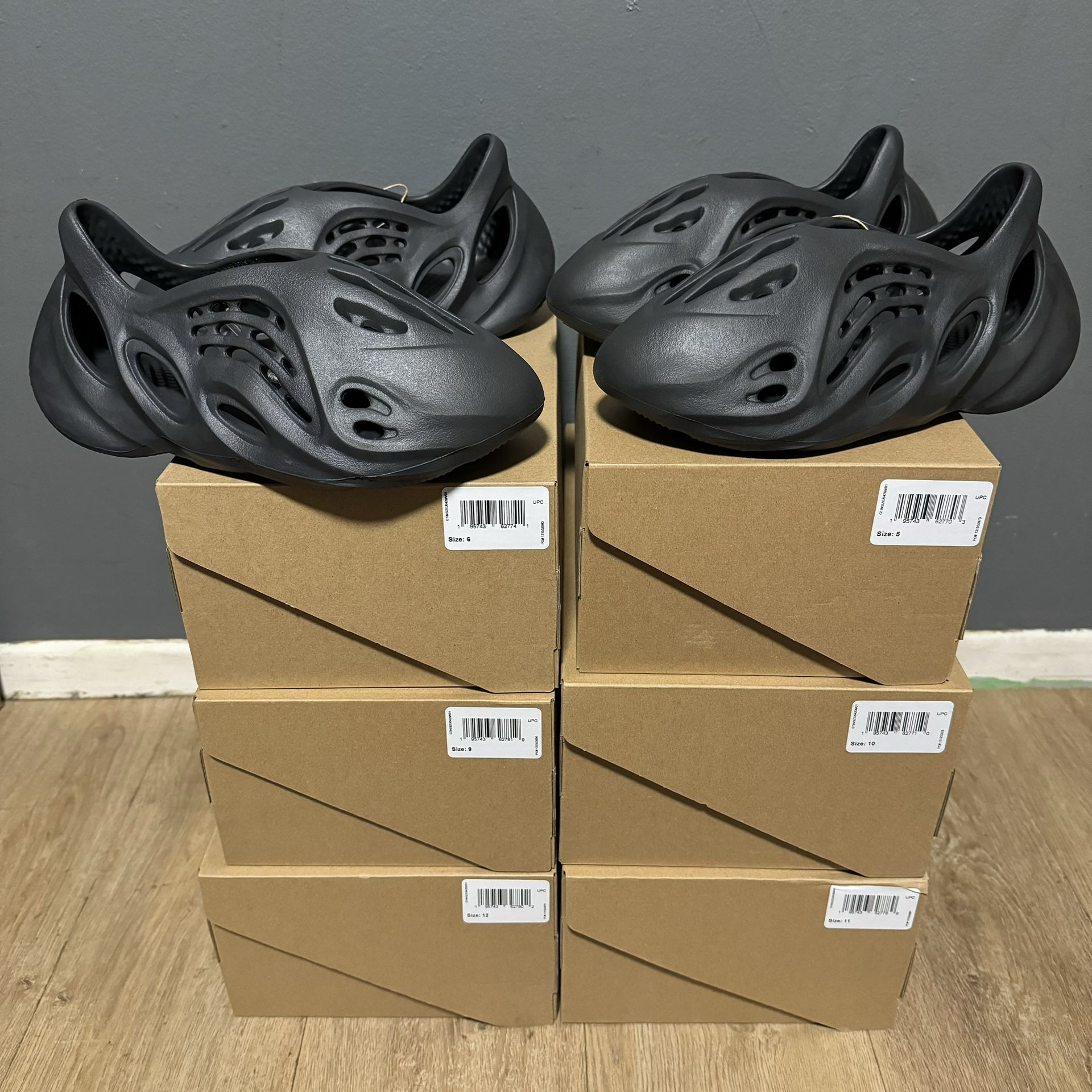 Adidas Yeezy Foam Runner Onyx Brand New