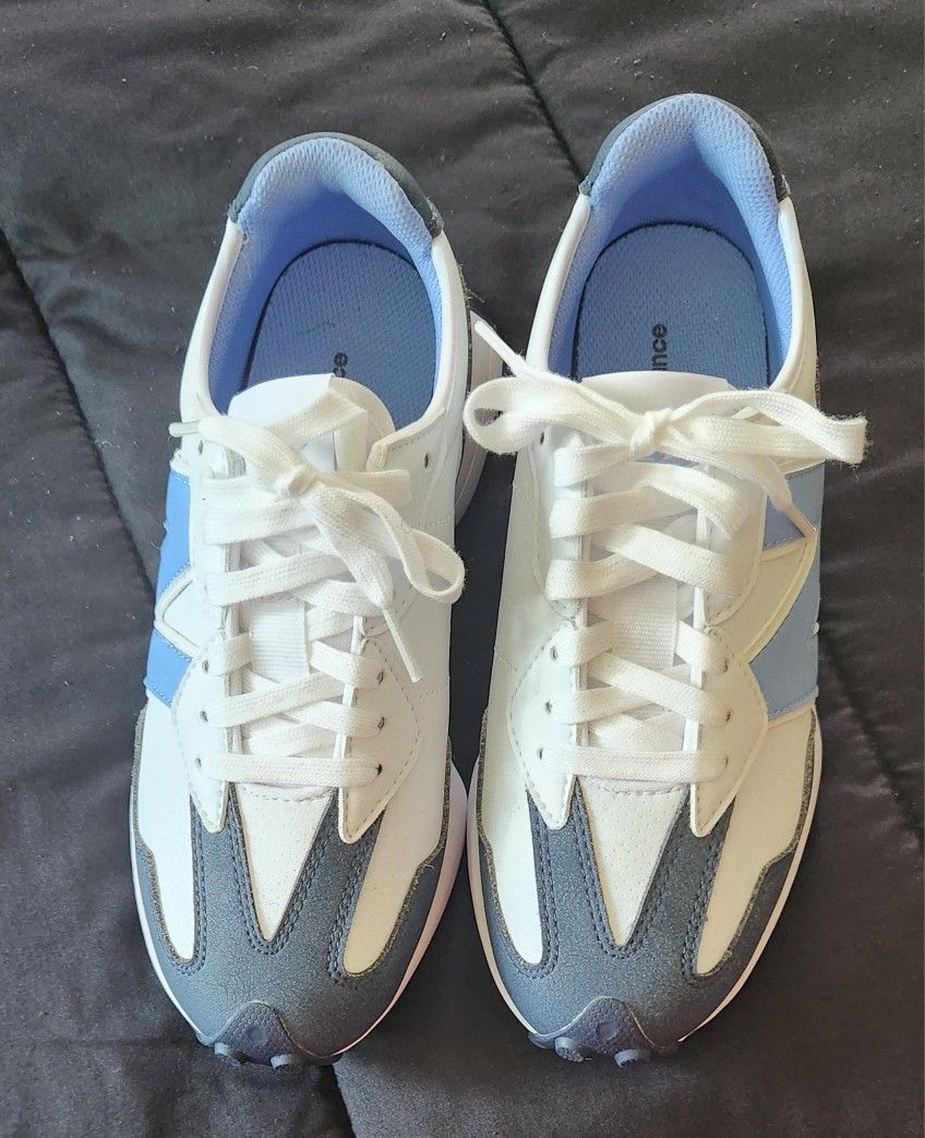 Women's New Balance Sneakers Size 6.5