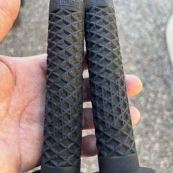 CULT VANS GRIPS