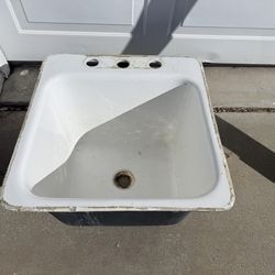 Deep Porcelain Sink 20x21x12