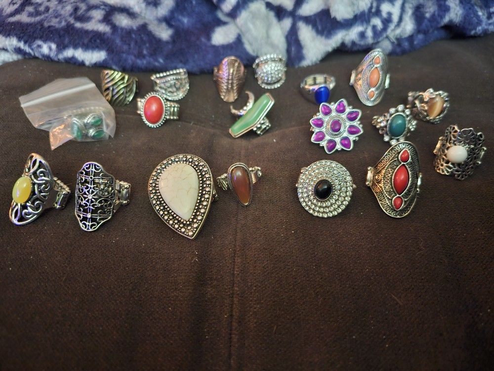 19 Brand New Womans Rings