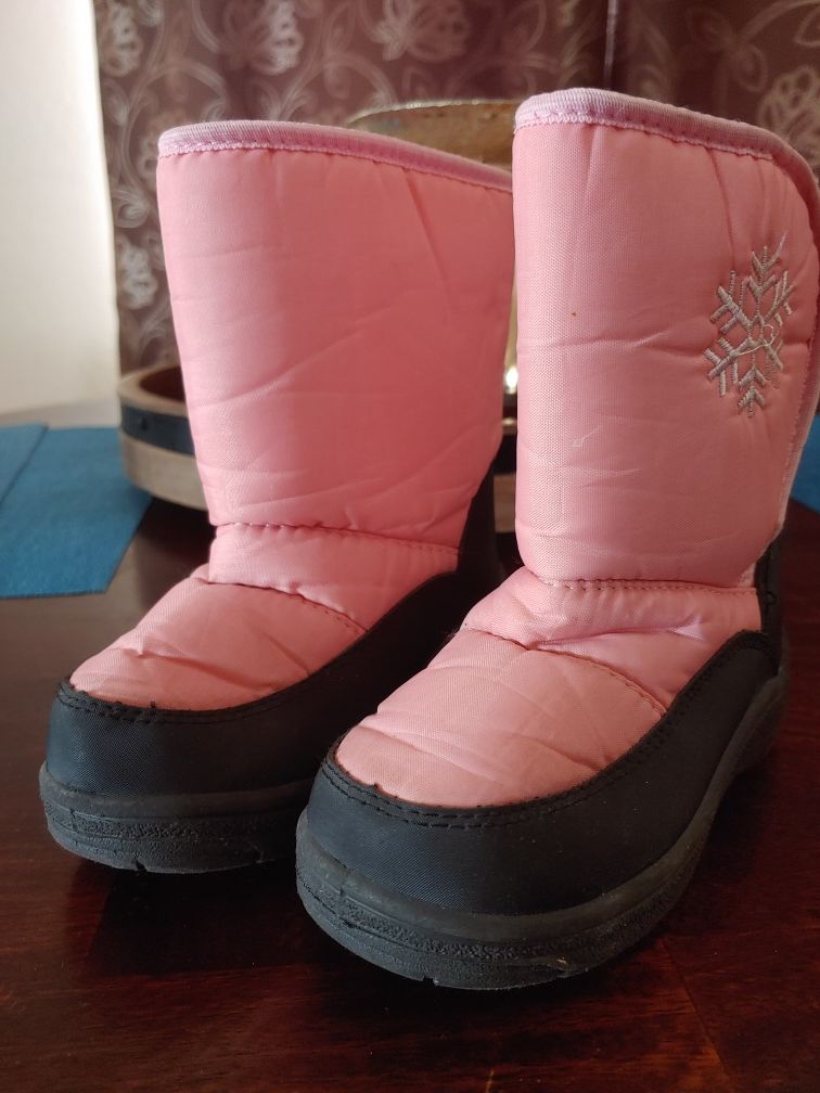 Kids Snow Boots size 9